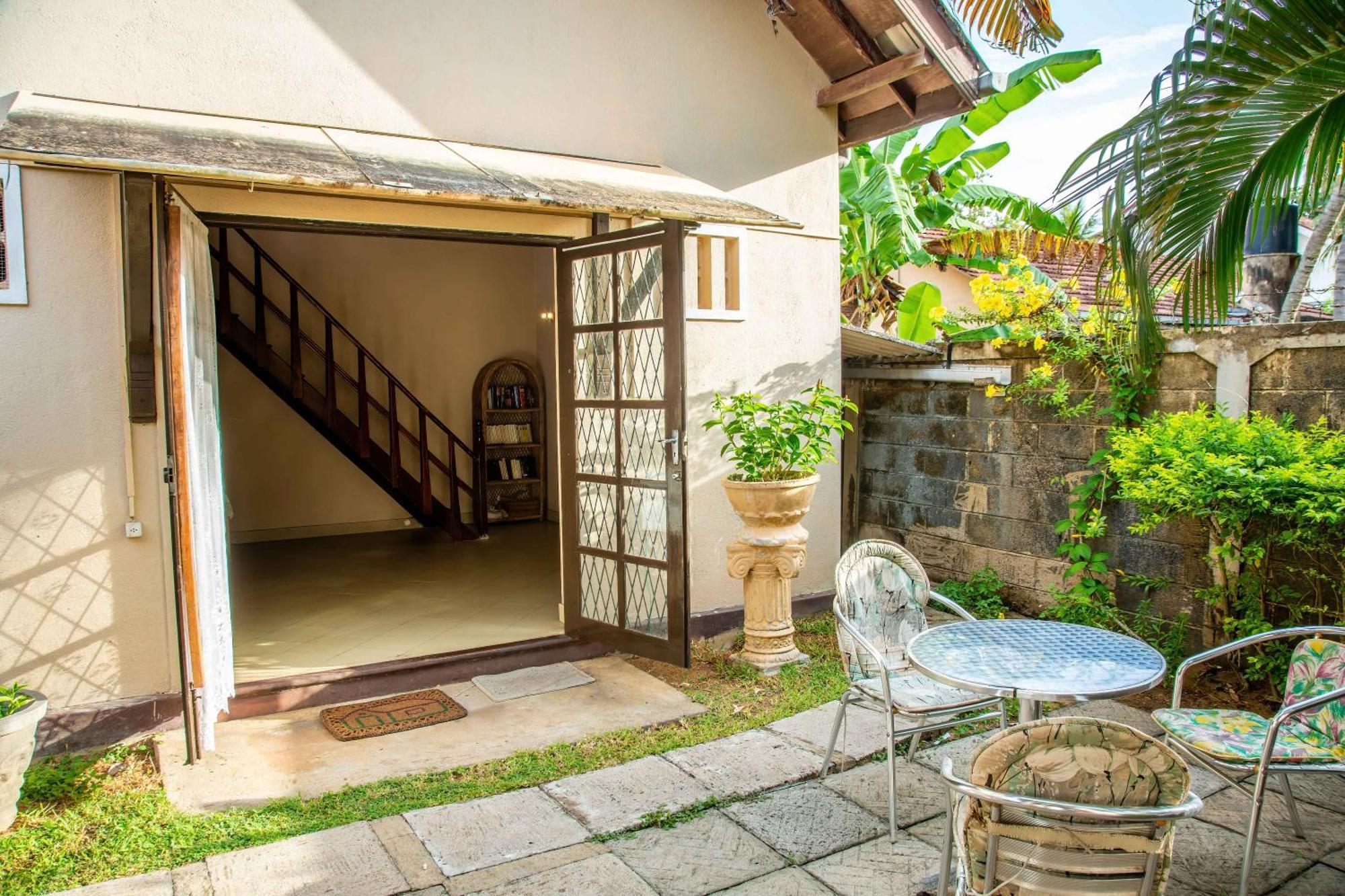 Fuchs Villas Negombo Exterior photo