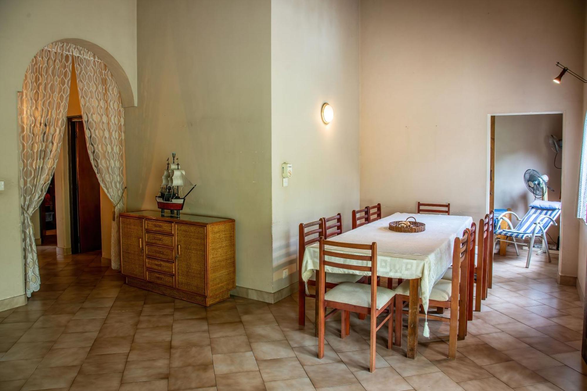 Fuchs Villas Negombo Exterior photo