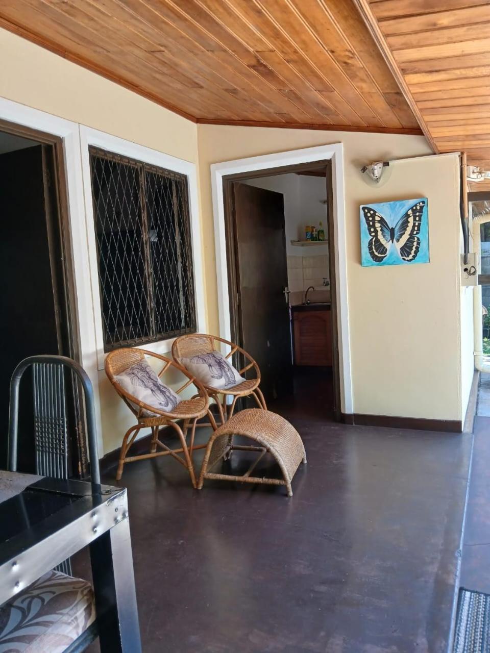 Fuchs Villas Negombo Exterior photo